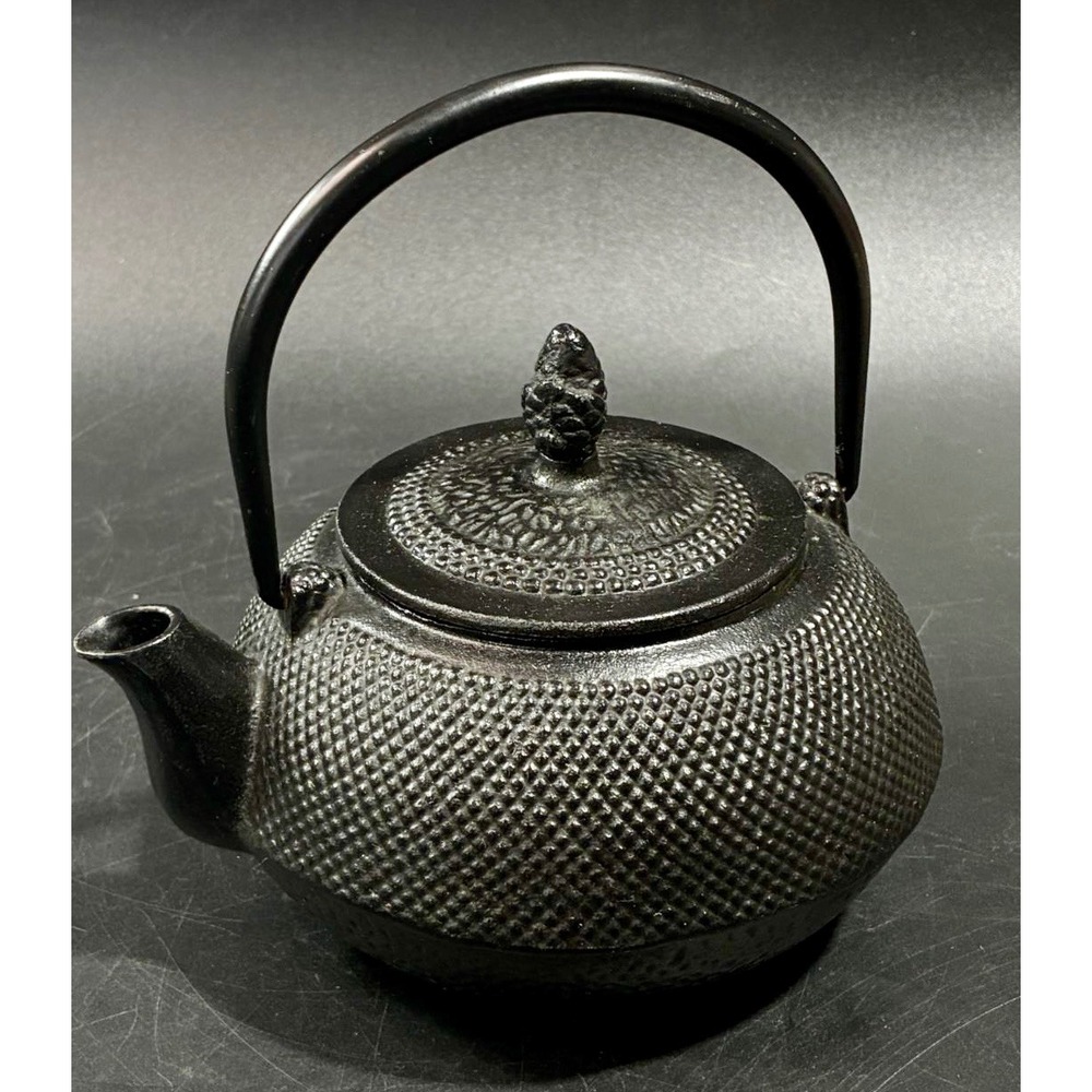 Vintage Japanese Cast Iron Teapot Tetsubin Hobnail w/ Infuser Marked Base 4lb